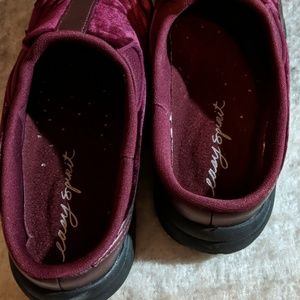 Easy Spirit Shoes - Easy Spirit burgundy velvet slide 6.5 Easy Spirit Shoes - Easy Spirit burgundy velvet slide 6.5